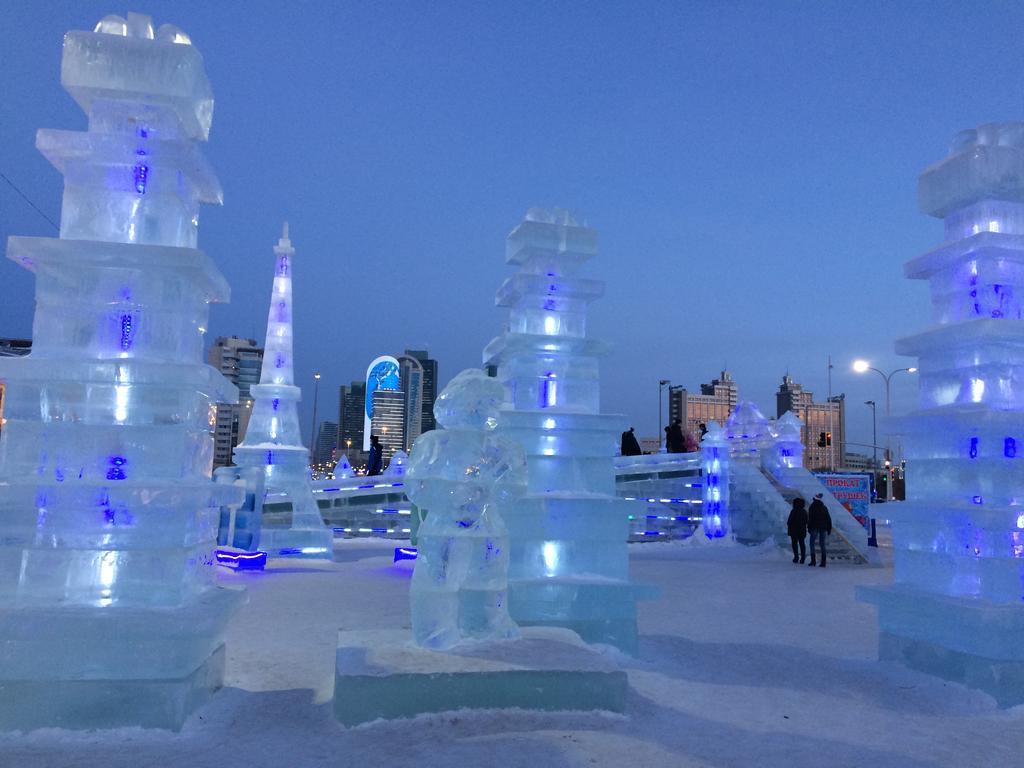 Sweet Apartments In The Center Astana Exteriör bild